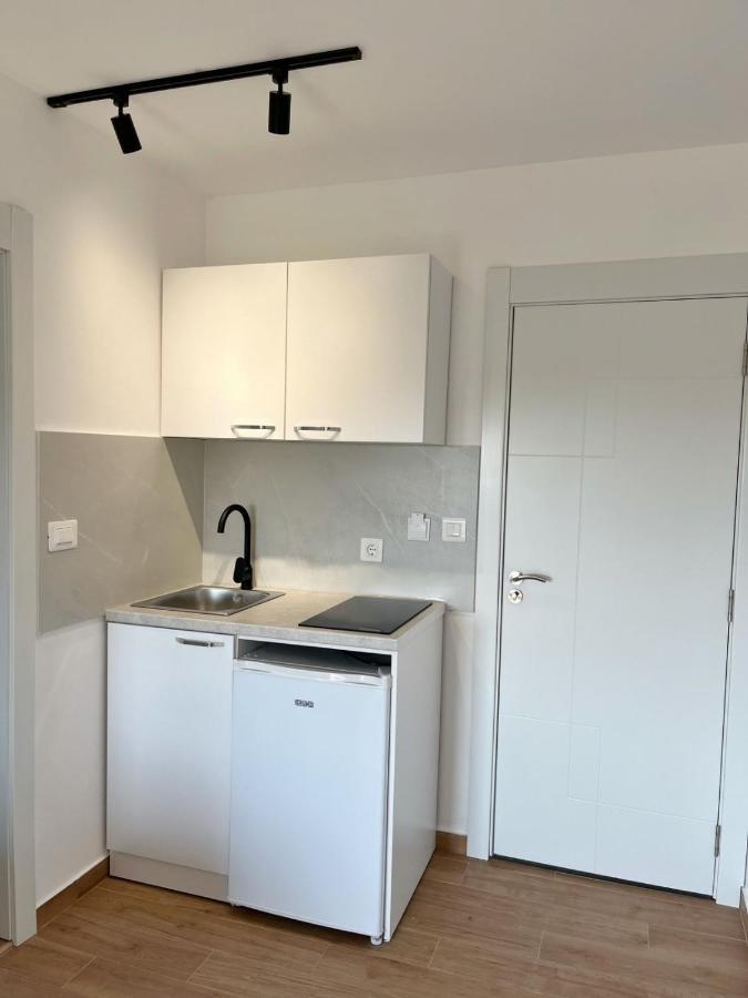 Lana Apartmani Бар Экстерьер фото