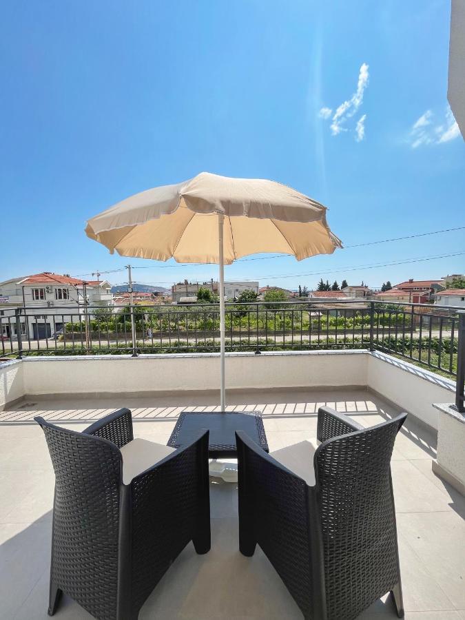 Lana Apartmani Бар Экстерьер фото