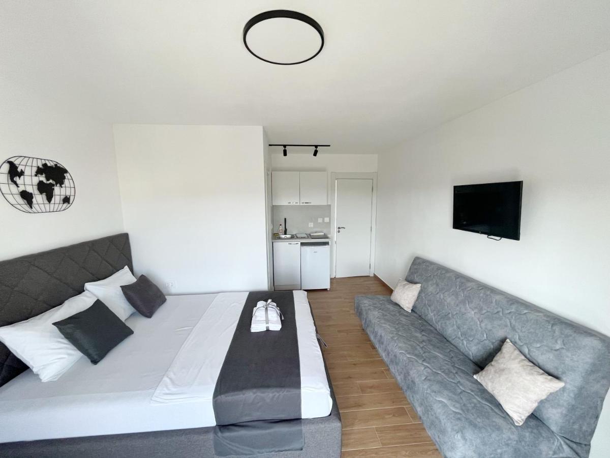 Lana Apartmani Бар Экстерьер фото