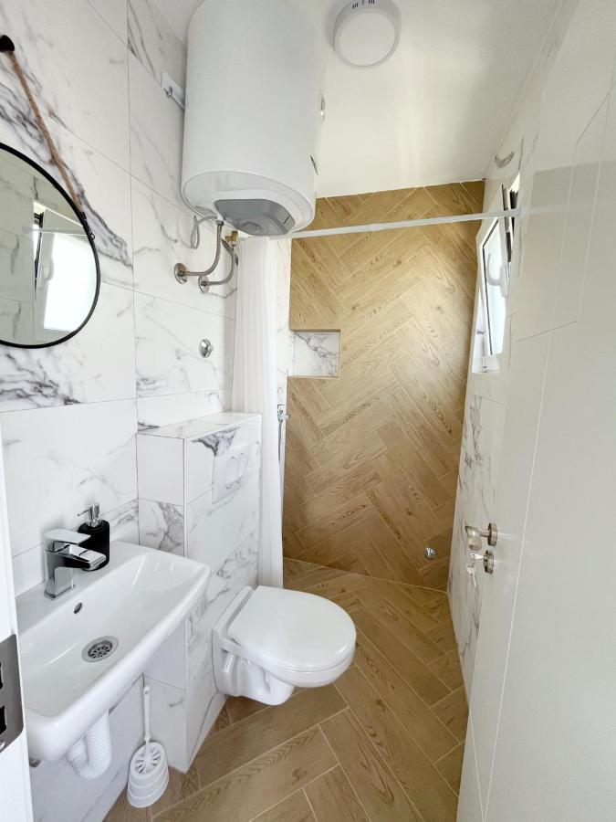 Lana Apartmani Бар Экстерьер фото