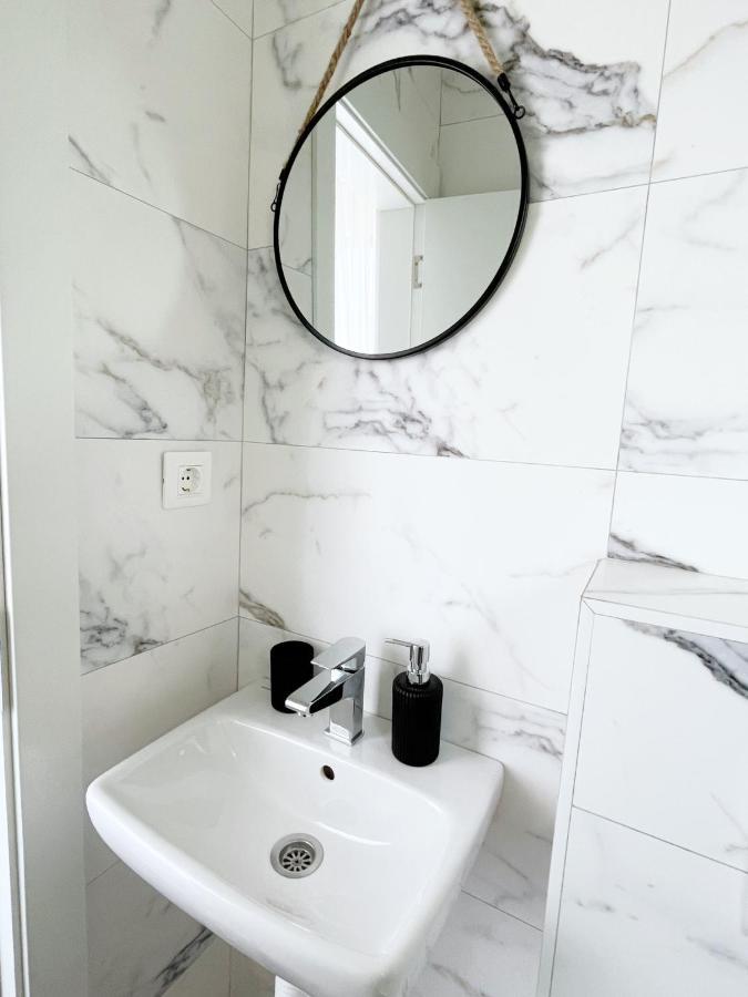 Lana Apartmani Бар Экстерьер фото
