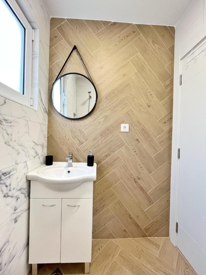 Lana Apartmani Бар Экстерьер фото