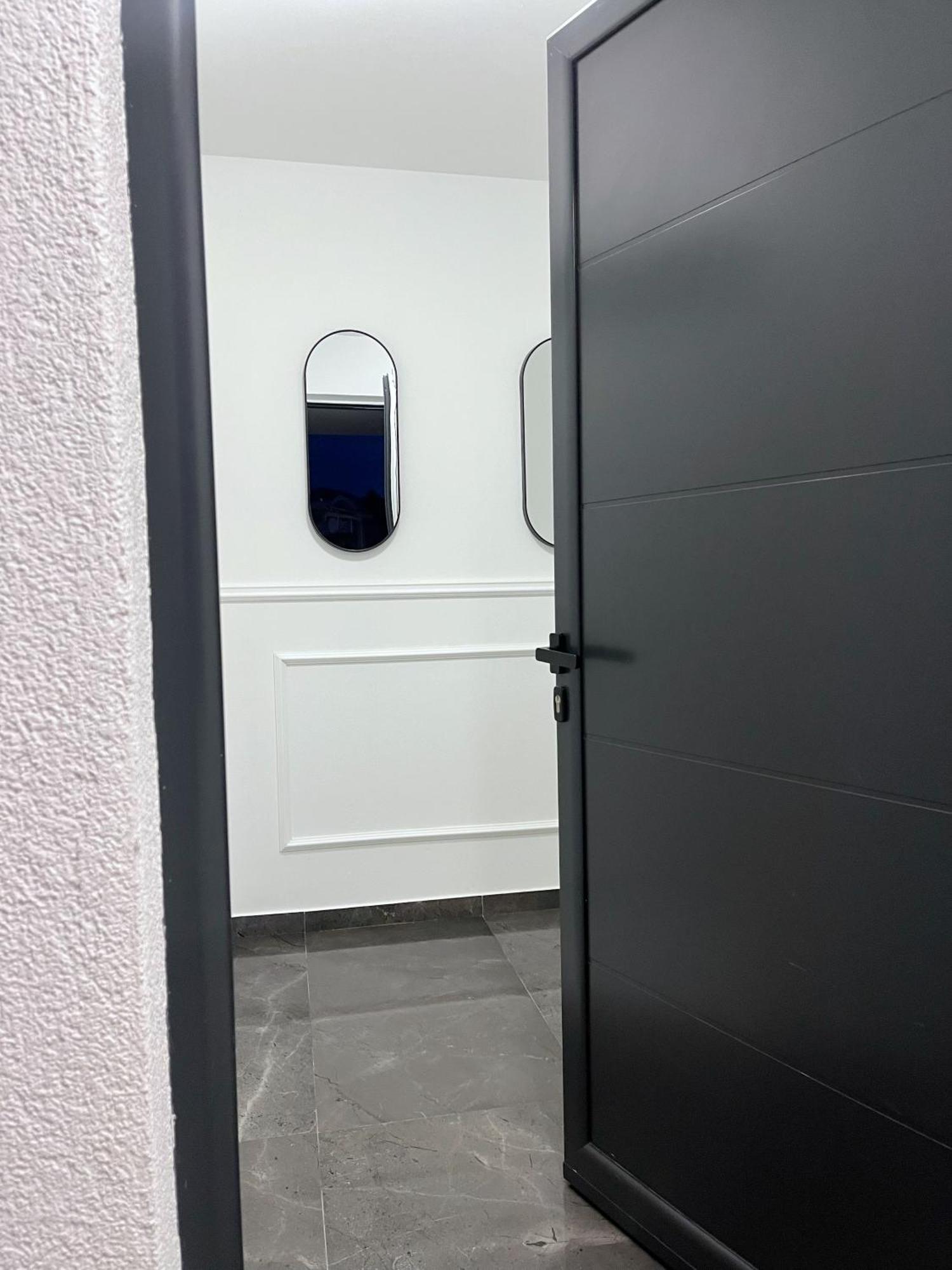 Lana Apartmani Бар Экстерьер фото