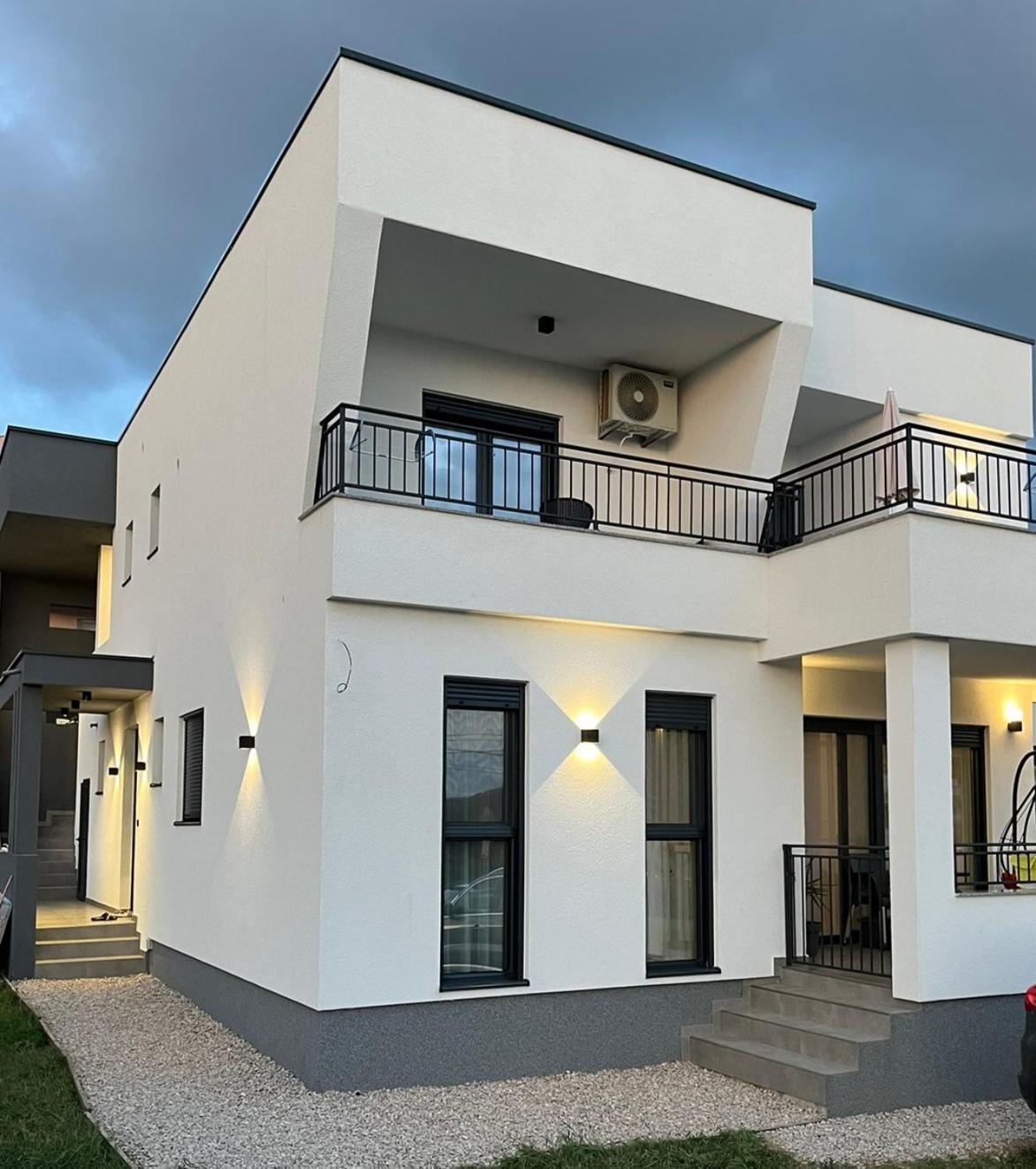Lana Apartmani Бар Экстерьер фото